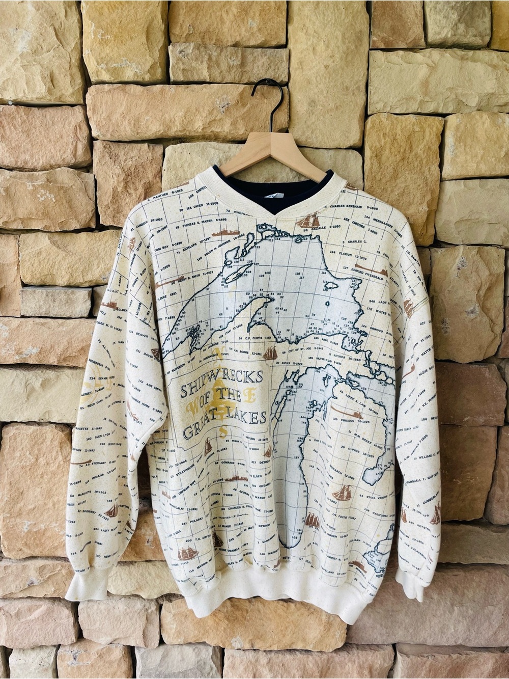 Shipwrecks of the Great Lakes Map Print Crewneck Sweater Vintage RARE